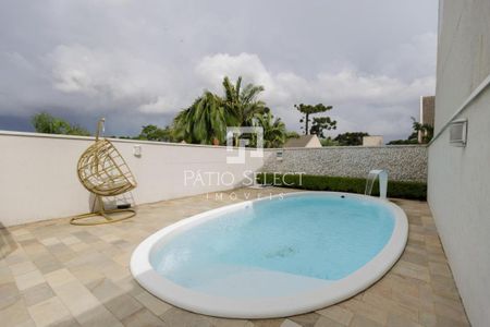 7_photo/94dce233b7.04f4efb4ec0e2ec3-ATLAS-bbd3f7e9-21a3-44e2-877b-972b0e493bac.jpg de casa à venda com 3 quartos, 213m² em Mossunguê, Curitiba