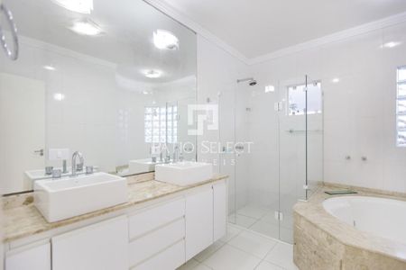 6_photo/94dce233b7.04f4efb4ec0e2ec3-ATLAS-fd5e9aff-a937-43db-be36-898a107c2c62.jpg de casa à venda com 3 quartos, 213m² em Mossunguê, Curitiba