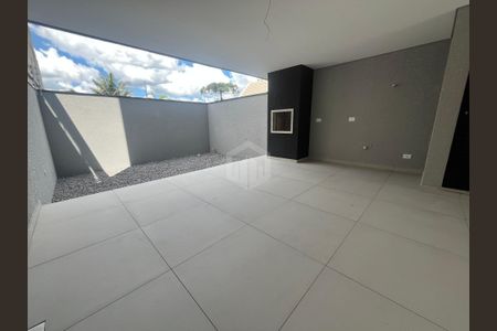 24_photo/94dce233cf.5b63f18bcccc212e-ATLAS-0dc40838-20e5-4a4c-a9e8-049a47cc1a34.jpg de casa à venda com 3 quartos, 197m² em Mossunguê, Curitiba