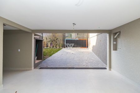 5_photo/94dce233d3.65b02e951a0b80a1-ATLAS-1c0f78ad-e0c0-4fc5-a297-ba66ff64b25b.jpg de casa à venda com 4 quartos, 216m² em Mossunguê, Curitiba