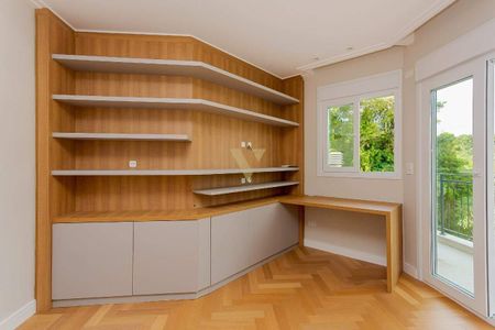 4_photo/94dce237cf.dab2038715a2b272-ATLAS-d7df1155-aa8c-4572-8eea-96ed3d10d62e.jpg de casa de condomínio à venda com 4 quartos, 439m² em Campo Comprido, Curitiba