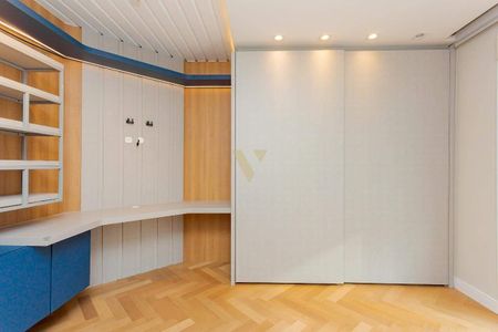 8_photo/94dce237cf.dab2038715a2b272-ATLAS-d9a05ad1-9ca9-469a-b4ff-78d8b8adf8d0.jpg de casa de condomínio à venda com 4 quartos, 439m² em Campo Comprido, Curitiba