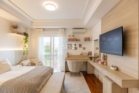 3_photo/94dce23803.2fed7e95ddef69d8-ATLAS-186b2dea-7be1-4d3b-b165-cd036f4adb48.jpg de casa à venda com 5 quartos, 832m² em Campo Comprido, Curitiba