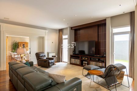 12_photo/94dce23803.2fed7e95ddef69d8-ATLAS-2f6d2cc7-6368-4bff-ad1a-c57b80d86845.jpg de casa à venda com 5 quartos, 832m² em Campo Comprido, Curitiba