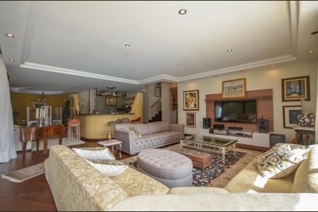 22_photo/94dce2397f.c06c3c5dbfc3661b-ATLAS-a8d6c66c-de0b-4c57-9aac-1bca9953a885.jpg de casa à venda com 4 quartos, 560m² em Campo Comprido, Curitiba