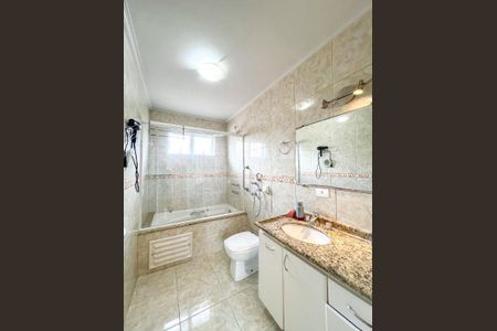 2_photo/94dce23e1d.c4a86b3c211625c7-ATLAS-73cf64e6-e129-42f8-891a-2b73776af5de.jpg de casa à venda com 3 quartos, 199m² em Cidade Industrial de Curitiba, Curitiba