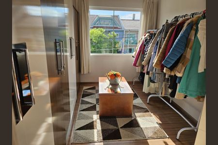 10_photo/94dce23e37.1f5e9081baf124f6-ATLAS-40099fde-8e49-4646-8b60-e9d2699c9ddb.jpg de casa à venda com 3 quartos, 120m² em Cidade Industrial de Curitiba, Curitiba