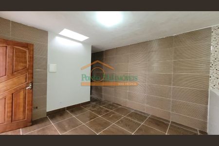 2_photo/94dce23e47.f7e81ba1849dc159-ATLAS-0eef7fb8-ad25-4e9b-ac4f-209558162ffa.jpg de casa para alugar com 3 quartos, 70m² em Cidade Industrial de Curitiba, Curitiba