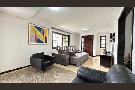 5_photo/94dce23feb.68fea5cf95d25830-ATLAS-784a6b70-041d-4ba9-927a-dd380e27d0b9.jpg de casa à venda com 4 quartos, 244m² em Cidade Industrial de Curitiba, Curitiba