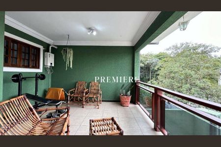 7_photo/94dce23feb.68fea5cf95d25830-ATLAS-c065a6f8-15c0-48ff-bed3-a8cc0cce3d1e.jpg de casa à venda com 4 quartos, 244m² em Cidade Industrial de Curitiba, Curitiba