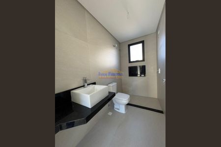 5_photo/94dce24087.65e75a881071dc63-ATLAS-1fd323da-0b9f-486a-a314-54553e44fcfd.jpg de casa à venda com 3 quartos, 156m² em Cidade Industrial de Curitiba, Curitiba