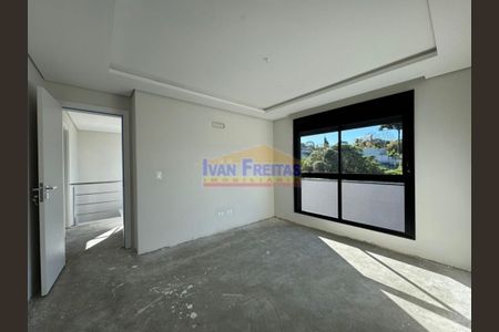 7_photo/94dce24087.f74d725b240c49f3-ATLAS-5fc10e29-eefd-47ad-b65a-bf7914e1d34a.jpg de casa à venda com 3 quartos, 140m² em Cidade Industrial de Curitiba, Curitiba