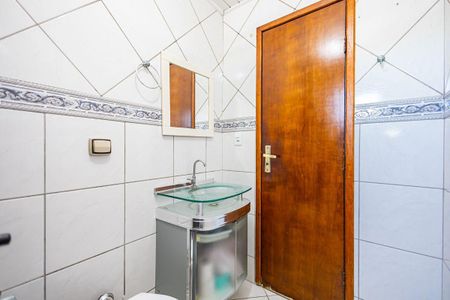 18_photo/94dce2424f.f63caee062125e05-ATLAS-d32cd8c2-a920-4edb-b8d3-9536b5d43520.jpg de casa à venda com 6 quartos, 310m² em Cidade Industrial de Curitiba, Curitiba