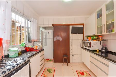 8_photo/94dce2429f.2d0f88dd1dddff54-ATLAS-989e2ca5-3fa4-4cbd-b32e-adf58ab5685b.jpg de casa à venda com 4 quartos, 187m² em Cidade Industrial de Curitiba, Curitiba