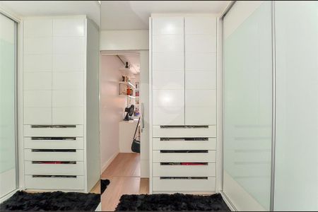 1_photo/94dce243b1.2600e2030c9c1896-ATLAS-231dbe47-c0e9-4e04-8b57-43f3b191dc7a.jpg de casa à venda com 3 quartos, 284m² em Campo Comprido, Curitiba