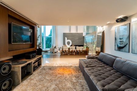 7_photo/94dce2446b.45c2d7d3c0346745-ATLAS-c9d0abc3-3c8d-4f59-957a-24ee3ef161e0.jpg de casa de condomínio à venda com 4 quartos, 464m² em Campo Comprido, Curitiba