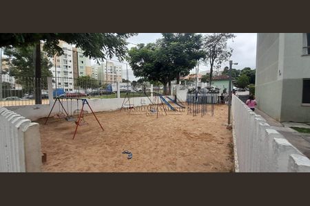 4_photo/94dce244d3.a596fb24e8ccb8cd-ATLAS-46a0e597-96d9-4c8f-a6fa-23708e8c2ef3.jpg de apartamento à venda com 2 quartos, 47m² em Campo Comprido, Curitiba