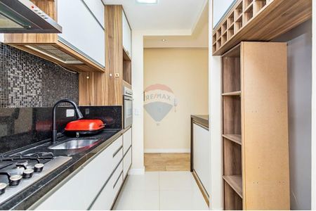 4_photo/94dce244ef.0b05bf89fdb2f1af-ATLAS-07a7240e-e469-4484-92f9-65ec8685698b.jpg de apartamento à venda com 3 quartos, 107m² em Campo Comprido, Curitiba