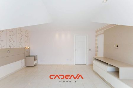 26_photo/94dce24517.99a2b9907f00fe59-ATLAS-b3ee2632-27ed-428b-b3f0-56325a7d8f7b.jpg de casa para alugar com 4 quartos, 320m² em Campo Comprido, Curitiba