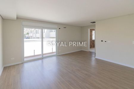 3_photo/94dce245b9.3c7f51fafced9c7c-ATLAS-7640331a-ead6-4e88-8285-468ed2ea16eb.jpg de casa à venda com 3 quartos, 354m² em Campo Comprido, Curitiba