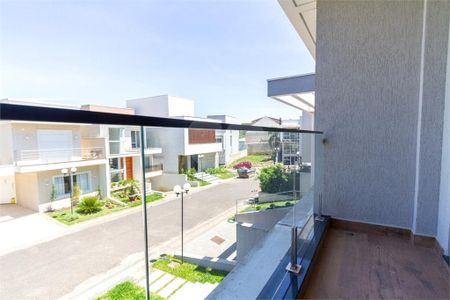 23_photo/94dce245b9.5e5216daf89ec24b-ATLAS-cc3a50fd-6e1d-4e4a-bf04-a40f6fc9858c.jpg de casa de condomínio à venda com 3 quartos, 354m² em Campo Comprido, Curitiba