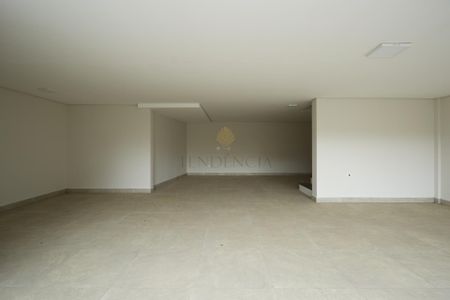 4_photo/94dce245b9.9146eb31287f9f75-ATLAS-5f706fb0-ede6-46fc-b2fa-29d02dad6c19.jpg de casa à venda com 3 quartos, 396m² em Campo Comprido, Curitiba