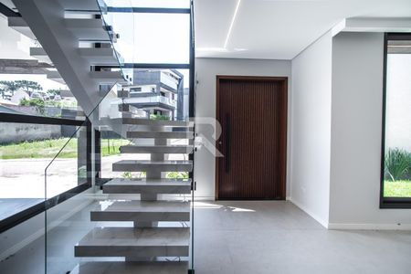 6_photo/94dce245b9.bd9ecedd263a66fc-ATLAS-1ece79be-74ae-446e-a8e8-af71b9dd9609.jpg de casa à venda com 3 quartos, 250m² em Campo Comprido, Curitiba