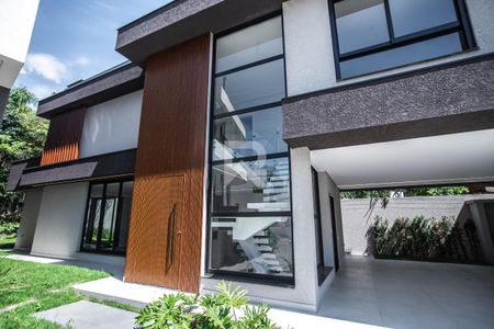 4_photo/94dce245b9.bd9ecedd263a66fc-ATLAS-43b4f812-61c3-425f-b3eb-3bf45ee0ee28.jpg de casa à venda com 3 quartos, 250m² em Campo Comprido, Curitiba