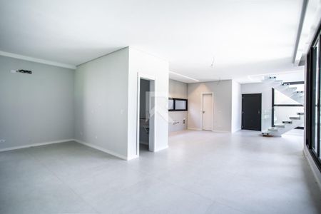 9_photo/94dce245b9.bd9ecedd263a66fc-ATLAS-c6b3b494-985a-47c1-8d9b-fe59e16c6a7a.jpg de casa à venda com 3 quartos, 250m² em Campo Comprido, Curitiba