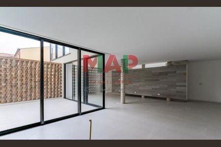 6_photo/94dce245c9.5e32ded3db9b1cf2-ATLAS-e1ab6caa-e9df-47c9-ab64-0bbcfc72939a.jpg de casa à venda com 3 quartos, 286m² em Campo Comprido, Curitiba