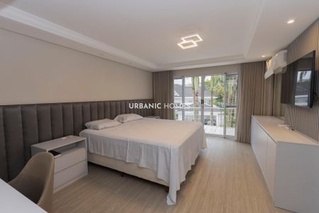 14_photo/94dce2465f.0a4a364923e58aab-ATLAS-1e5e9212-b8ae-47b7-a977-eac609885b36.jpg de casa à venda com 5 quartos, 496m² em Campo Comprido, Curitiba