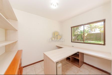 37_photo/94dce24895.4fc856360cf0b3d0-ATLAS-36818cb4-e6ea-4021-9bde-e73872c421d6.jpg de casa de condomínio à venda com 4 quartos, 380m² em Campo Comprido, Curitiba