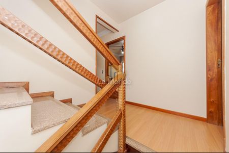 45_photo/94dce24895.4fc856360cf0b3d0-ATLAS-4218b5ab-9fe6-4030-b89b-8a2cc9aabdec.jpg de casa de condomínio à venda com 4 quartos, 380m² em Campo Comprido, Curitiba