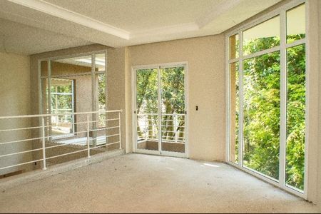 9_photo/94dce24a87.0a1f53cfe491d931-ATLAS-50a3d6b1-25db-42a6-a1d8-e31f17ed54f2.jpg de casa à venda com 4 quartos, 434m² em Campo Comprido, Curitiba