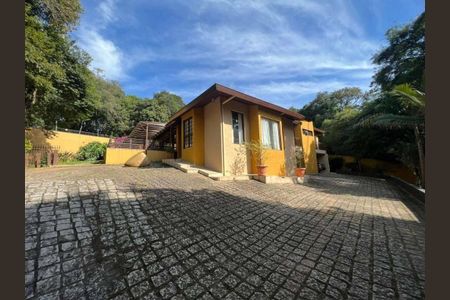 21_photo/94dce24b2b.de4200fa86634383-ATLAS-4e0864f5-75ec-4bff-89cd-45d046e5100c.jpg de casa à venda com 4 quartos, 400m² em Campo Comprido, Curitiba