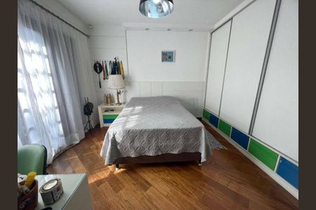 47_photo/94dce24b2b.de4200fa86634383-ATLAS-6acd0077-2e36-4cd3-bd5f-0868c03199d1.jpg de casa à venda com 4 quartos, 400m² em Campo Comprido, Curitiba