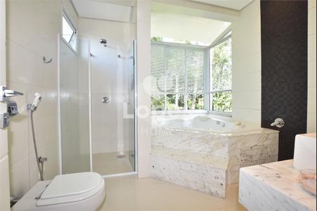 2_photo/94dce24f53.d959579f60d6da4b-ATLAS-11aa7b09-b5d4-4b05-af76-9c2b8f562ec5.jpg de casa de condomínio à venda com 3 quartos, 322m² em Campo Comprido, Curitiba