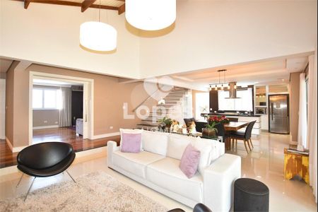 12_photo/94dce24f53.d959579f60d6da4b-ATLAS-66b7dda0-2a1e-4ea5-87ba-042ef3e75b28.jpg de casa de condomínio à venda com 3 quartos, 322m² em Campo Comprido, Curitiba