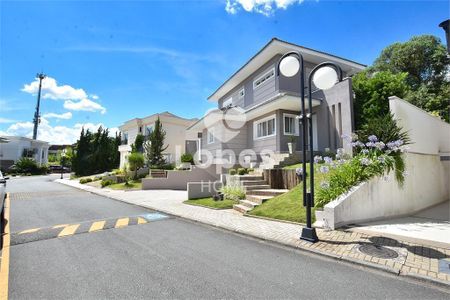 5_photo/94dce24f53.d959579f60d6da4b-ATLAS-e373a706-8ca7-4c62-aaa5-94e9df84977b.jpg de casa de condomínio à venda com 3 quartos, 322m² em Campo Comprido, Curitiba