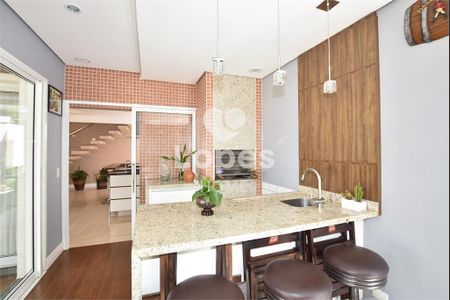 22_photo/94dce24f53.d959579f60d6da4b-ATLAS-e810da0b-a191-41b2-938e-07fee8f31b69.jpg de casa de condomínio à venda com 3 quartos, 322m² em Campo Comprido, Curitiba