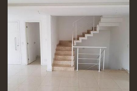 10_photo/94dce25387.b64b3b150cb81c45-ATLAS-fd3de2e3-5f8a-4c77-a85e-5db9a98b969e.jpg de casa à venda com 3 quartos, 315m² em Campo Comprido, Curitiba