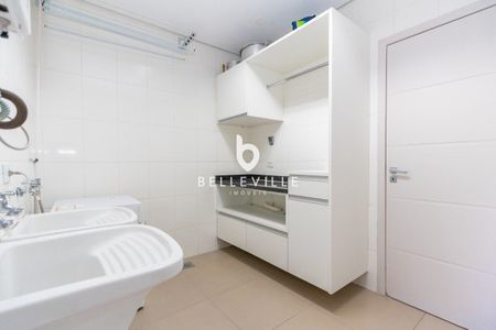 10_photo/94dce253db.541a4d78ba088c81-ATLAS-300e8aa0-db1b-427f-953c-5ae633b5e4b8.jpg de casa de condomínio à venda com 3 quartos, 259m² em Campo Comprido, Curitiba