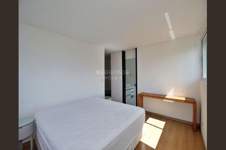 3_photo/94dce254b9.db01357aa49deb94-ATLAS-b75c3c4d-3b40-4ea1-8a76-b12f4740cfbc.jpg de casa de condomínio à venda com 5 quartos, 556m² em Campo Comprido, Curitiba