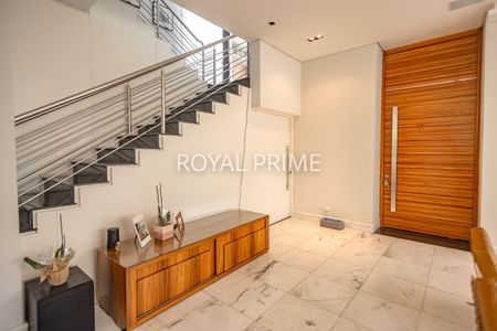 8_photo/94dce254b9.e4a17acde6dce7f7-ATLAS-1a519572-0fa9-4ed8-b676-c8eac2ed0e82.jpg de casa à venda com 5 quartos, 556m² em Campo Comprido, Curitiba