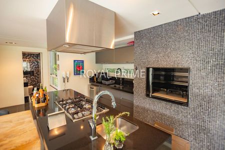 7_photo/94dce254b9.e4a17acde6dce7f7-ATLAS-777e6cc7-25cd-44bb-8b20-e63f41ead71c.jpg de casa à venda com 5 quartos, 556m² em Campo Comprido, Curitiba