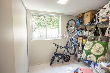 33_photo/94dce254b9.e4a17acde6dce7f7-ATLAS-ed611cab-e29c-417b-adef-1ef4438ac3ea.jpg de casa à venda com 5 quartos, 556m² em Campo Comprido, Curitiba