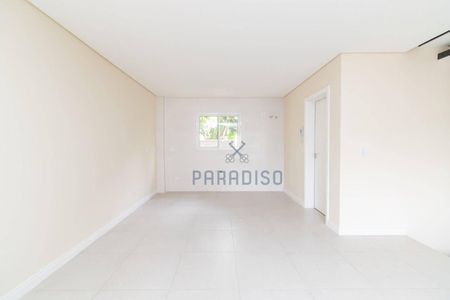 4_photo/94dce254cf.31b814cc611d1a2f-ATLAS-2cb142de-40ea-413f-ae9e-1541a150f348.jpg de casa à venda com 3 quartos, 186m² em Campo Comprido, Curitiba