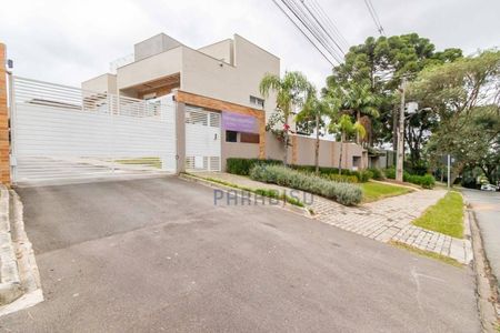 4_photo/94dce254cf.31b814cc611d1a2f-ATLAS-74e35f4b-3469-4dc3-be02-469b8d7fbc85.jpg de casa à venda com 3 quartos, 186m² em Campo Comprido, Curitiba