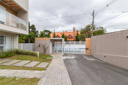 11_photo/94dce254cf.31b814cc611d1a2f-ATLAS-e2847c99-7b06-4830-b0f5-e4304a1224ae.jpg de casa à venda com 3 quartos, 186m² em Campo Comprido, Curitiba