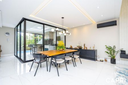 5_photo/94dce25515.88dcffa138285222-ATLAS-60703c8e-02c1-404e-804e-b1e7befb9a6a.jpg de casa de condomínio à venda com 3 quartos, 495m² em Campo Comprido, Curitiba